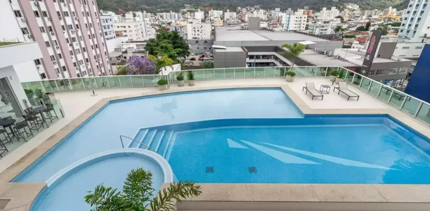 Apartamento com 4 dormitórios sendo 2 suítes e 2 vagas de garagem em Balneário Camboriú — foto 28