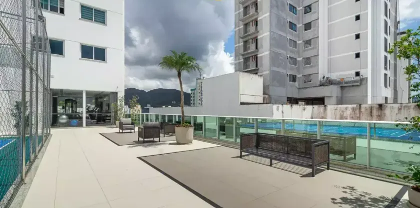 Apartamento com 4 dormitórios sendo 2 suítes e 2 vagas de garagem em Balneário Camboriú — foto 17