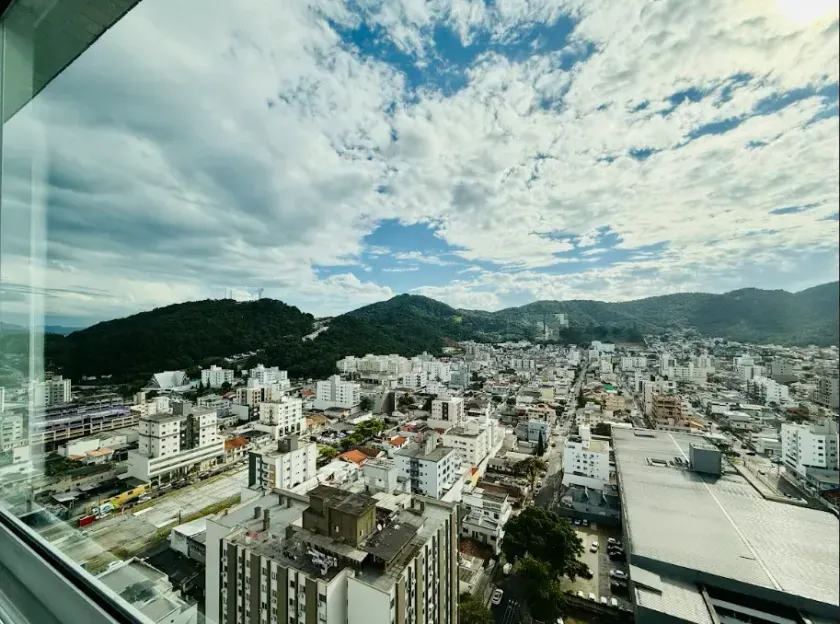 Apartamento com 4 dormitórios sendo 2 suítes e 2 vagas de garagem em Balneário Camboriú — foto 29