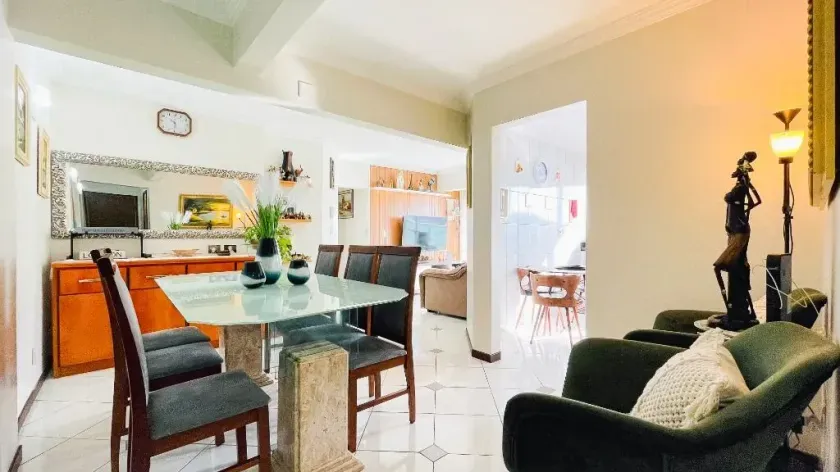 Apartamento frente mar com 3 dormitórios sendo 1 suíte na Barra Norte de Balneário Camboriú/SC — foto 2