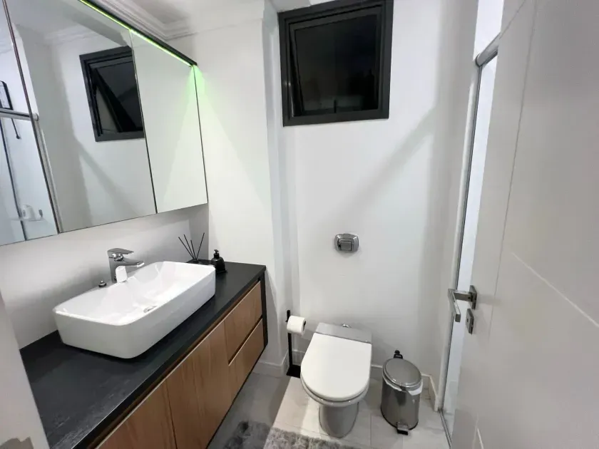 Apartamento decorado com 3 dormitórios sendo 1 suíte e 1 vaga em  Balneário Camboriú — foto 16