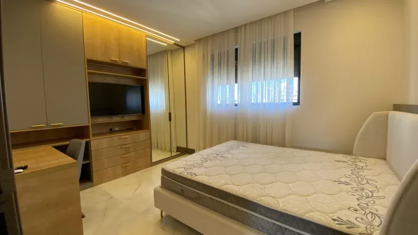 Apartamento mobiliado com 3 suítes e 2 vagas de garagem no Centro de Balneário Camboriú — foto 9