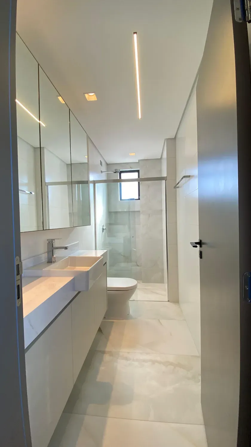 Apartamento mobiliado com 3 suítes e 2 vagas de garagem no Centro de Balneário Camboriú — foto 24
