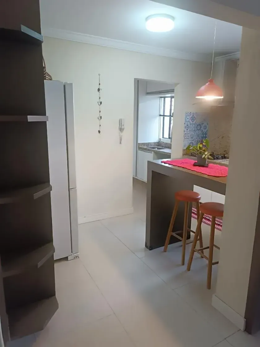 Apartamento com 3 dormitórios sendo 1 suíte e 1 vaga de garagem no centro de Balneário Camboriú — foto 16