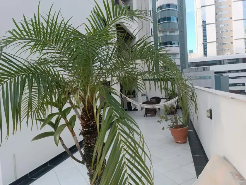 Apartamento com 3 dormitórios sendo 1 suíte e 1 vaga de garagem no centro de Balneário Camboriú — foto 24