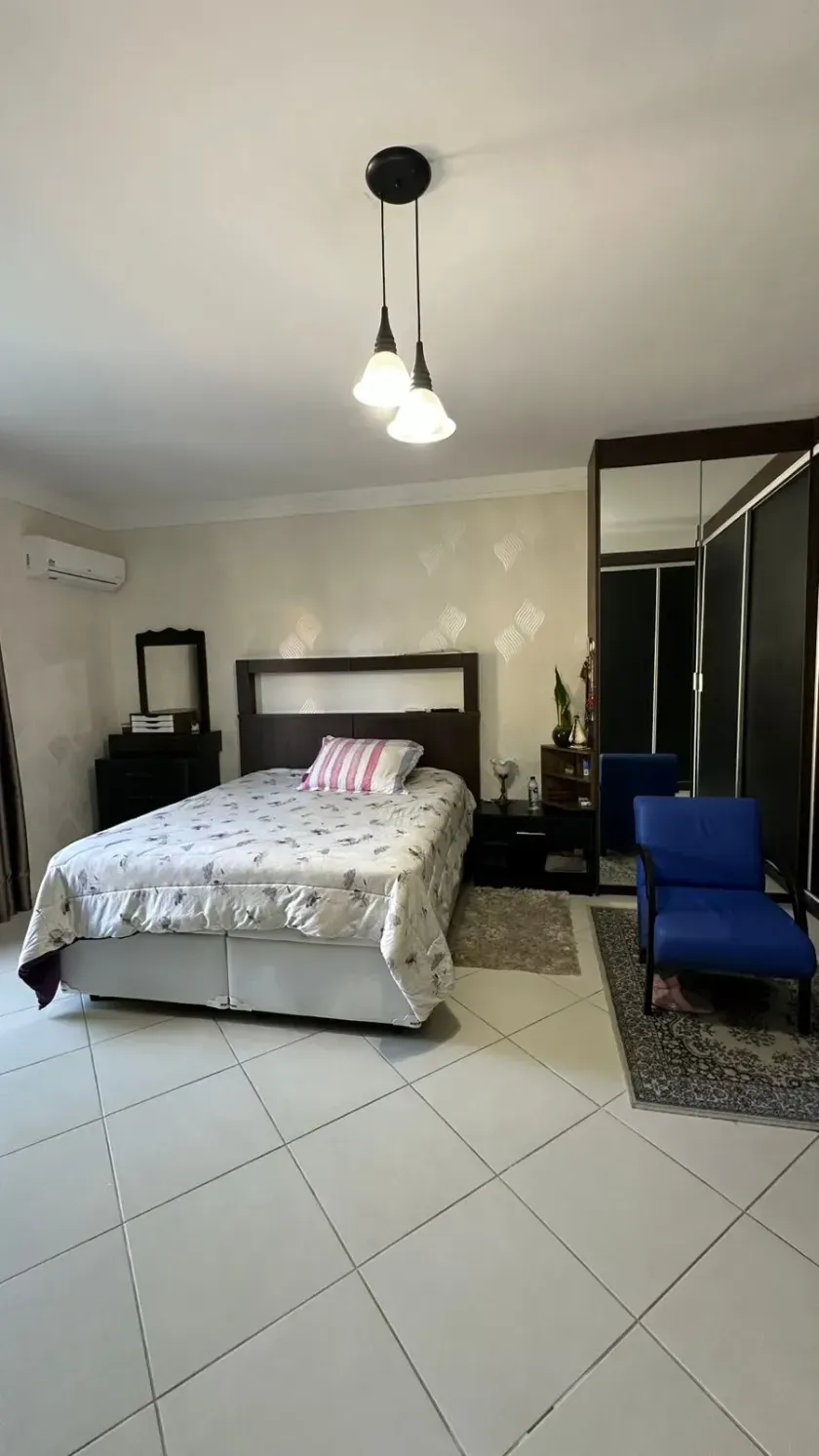Sobrado mobiliado com 3 suítes e 4 vagas de garagem na Praia dos Amores Itajaí — foto 9