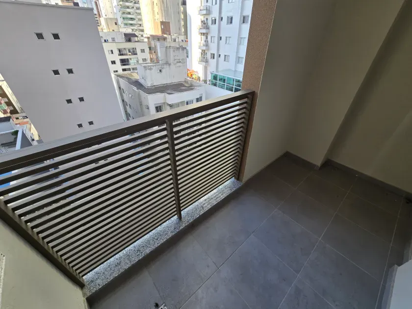 Apartamento novo alto padrão com 4 suítes e 4 vagas de garagem no Centro de Balneário Camboriú. — foto 8