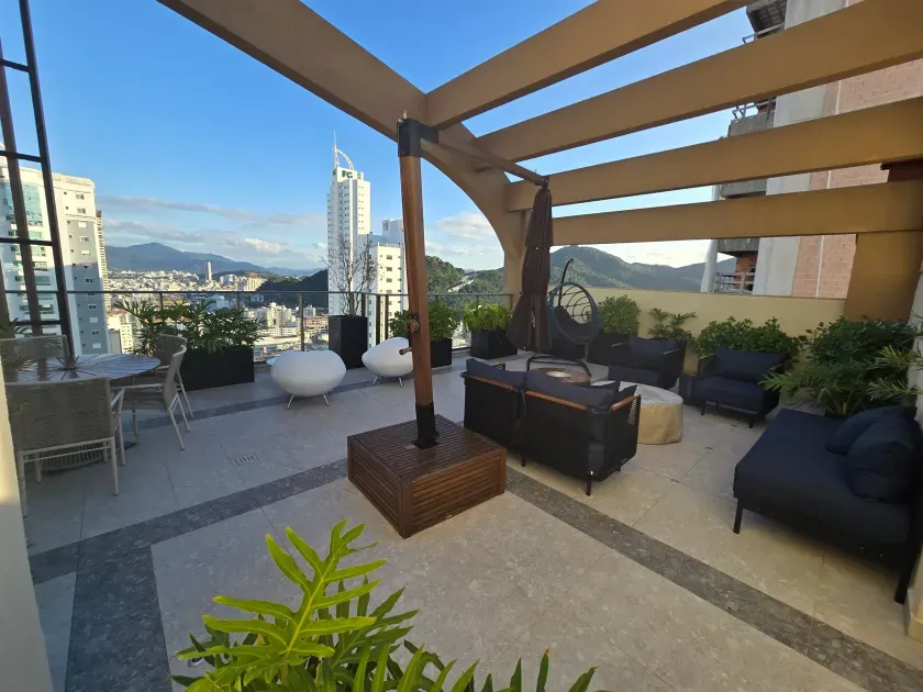 Apartamento novo alto padrão com 4 suítes e 4 vagas de garagem no Centro de Balneário Camboriú. — foto 22