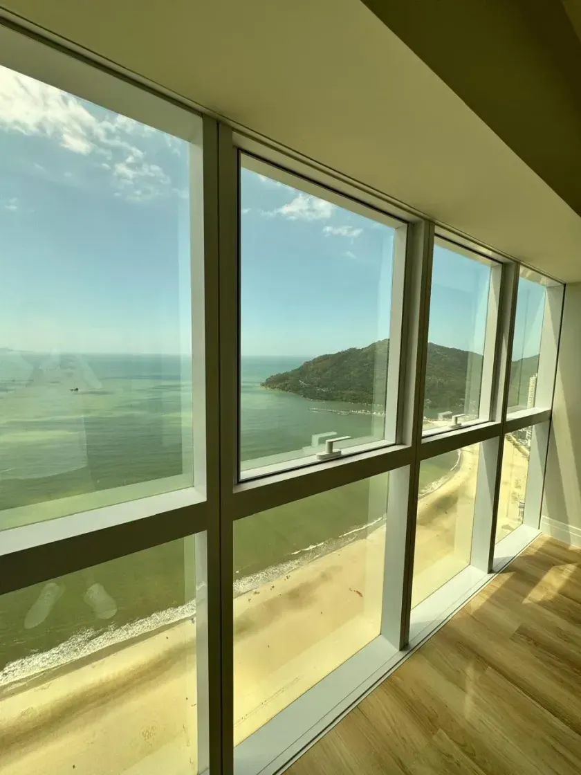 Apartamento frente mar com 4 suítes e 4 vagas na Barra Sul de Balneário Camboriú — foto 6