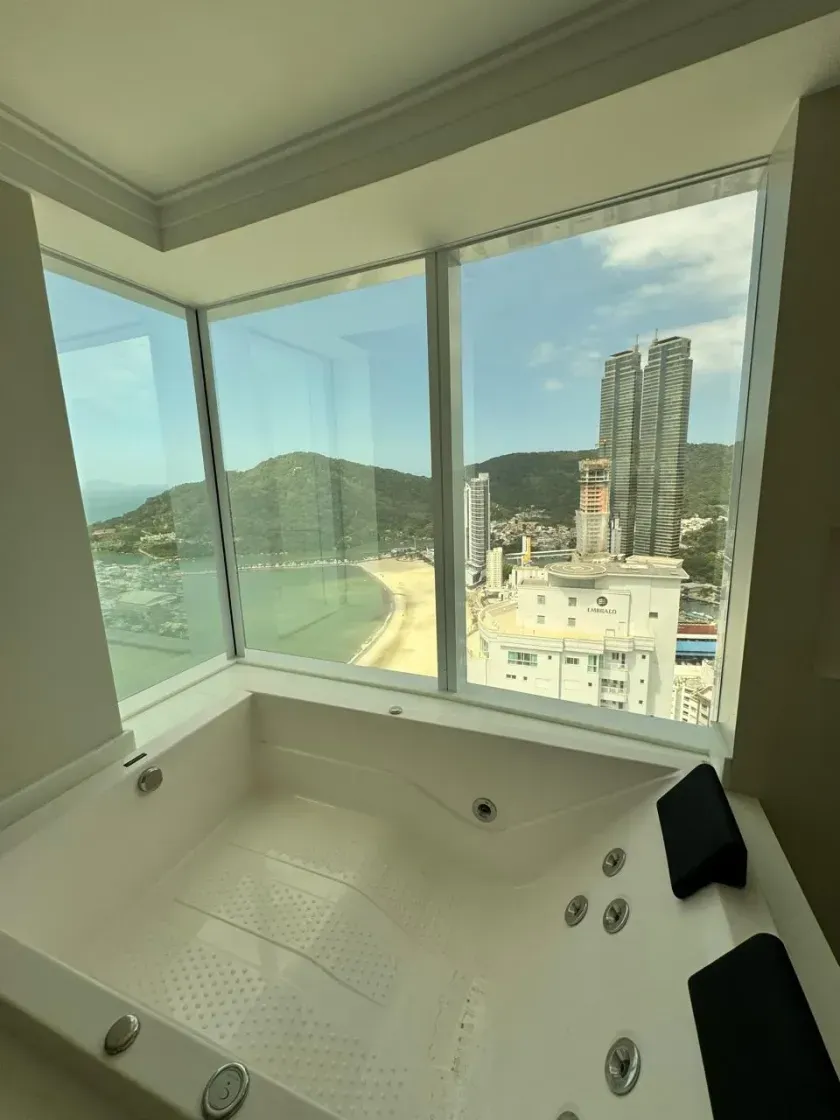 Apartamento frente mar com 4 suítes e 4 vagas na Barra Sul de Balneário Camboriú — foto 5