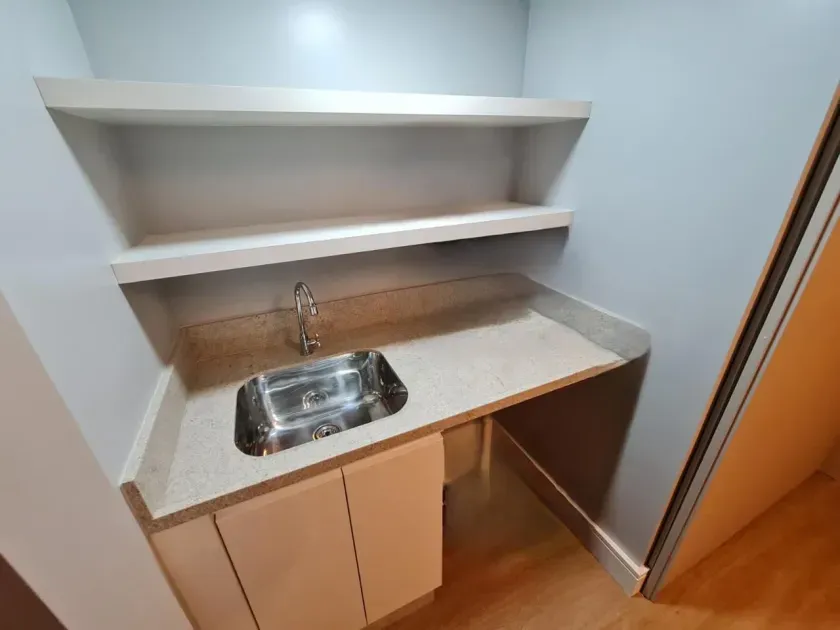 Apartamento mobiliado com 2 dormitórios sendo 1 suíte e 1 vaga na Atlantica em Balneário Camboriú — foto 7