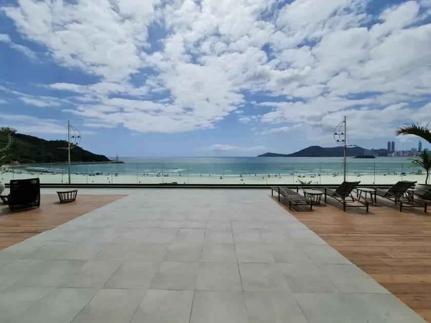 Apartamento mobiliado com 2 dormitórios sendo 1 suíte e 1 vaga na Atlantica em Balneário Camboriú — foto 12