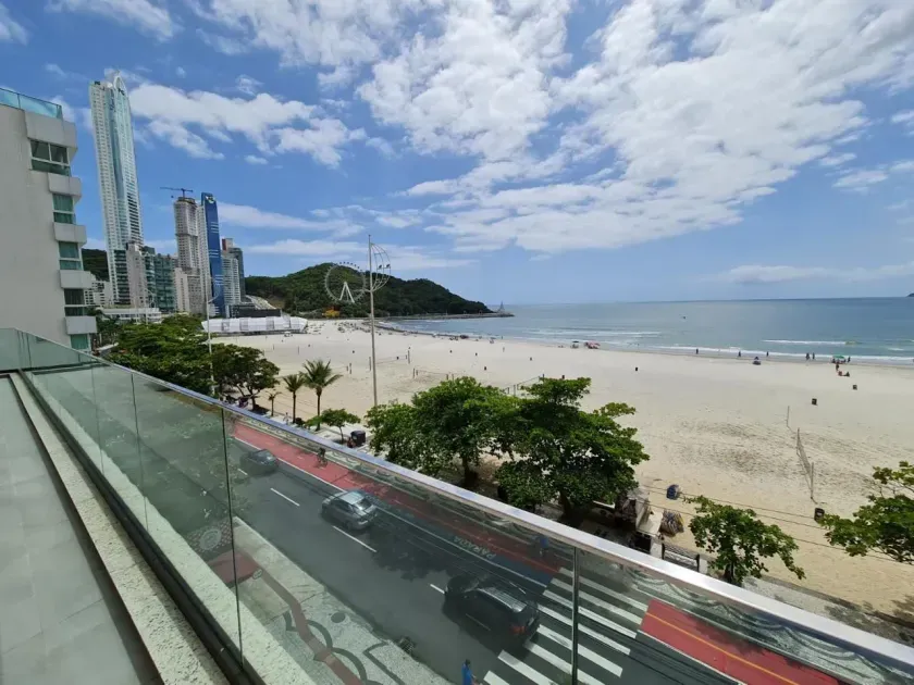 Apartamento mobiliado com 2 dormitórios sendo 1 suíte e 1 vaga na Atlantica em Balneário Camboriú — foto 15