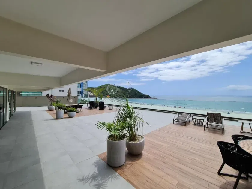 Apartamento mobiliado com 2 dormitórios sendo 1 suíte e 1 vaga na Atlantica em Balneário Camboriú — foto 18