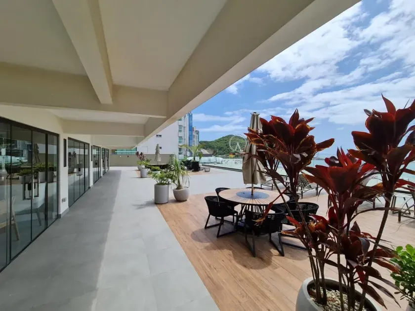 Apartamento mobiliado com 2 dormitórios sendo 1 suíte e 1 vaga na Atlantica em Balneário Camboriú — foto 20