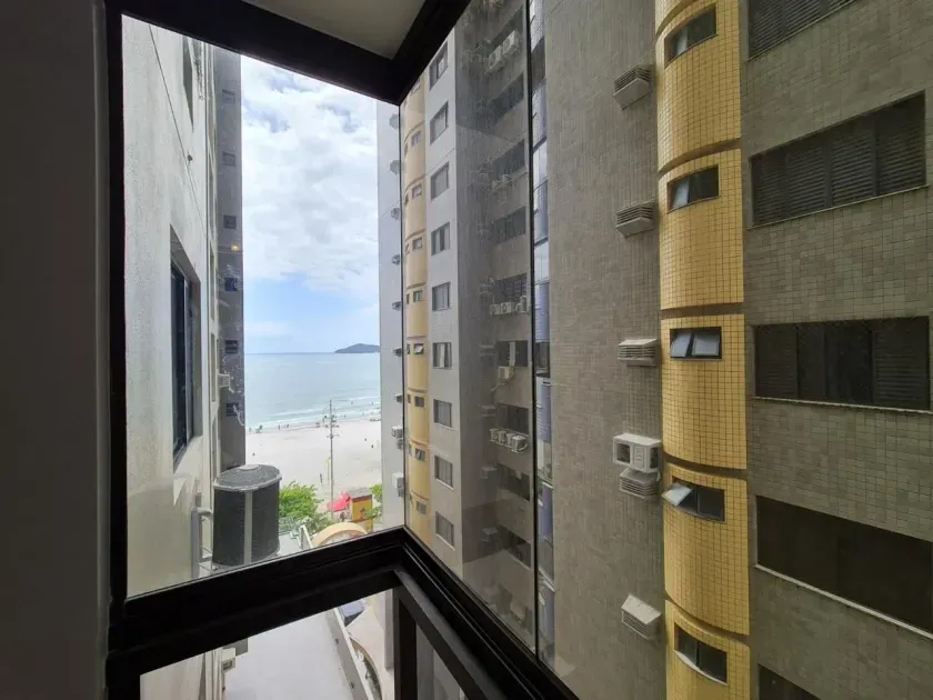 Apartamento mobiliado com 2 dormitórios sendo 1 suíte e 1 vaga na Atlantica em Balneário Camboriú — foto 28