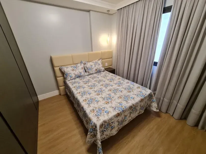 Apartamento mobiliado com 2 dormitórios sendo 1 suíte e 1 vaga na Atlantica em Balneário Camboriú — foto 32