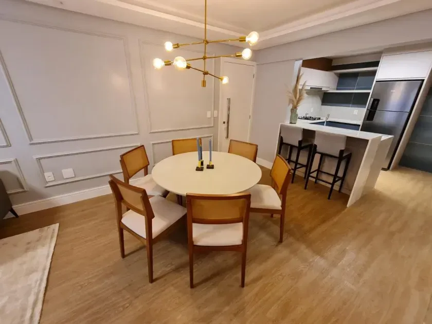 Apartamento mobiliado com 2 dormitórios sendo 1 suíte e 1 vaga na Atlantica em Balneário Camboriú — foto 35