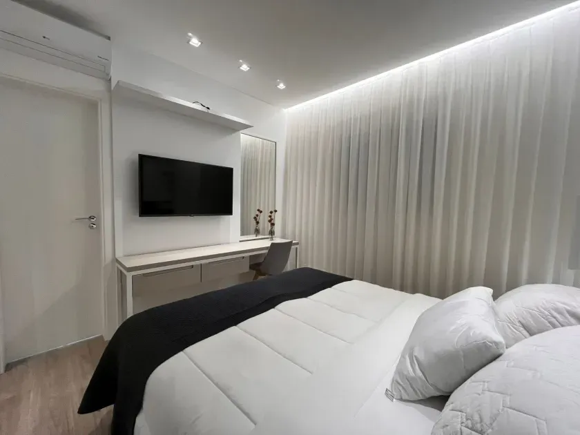 Apartamento na quadra do mar finamente mobiliado com 04 suítes e 04 vagas de garagem. — foto 22