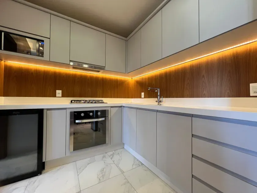 Apartamento com 2 suítes e 1 vaga de garagem na Praia Brava em Itajaí/SC — foto 2