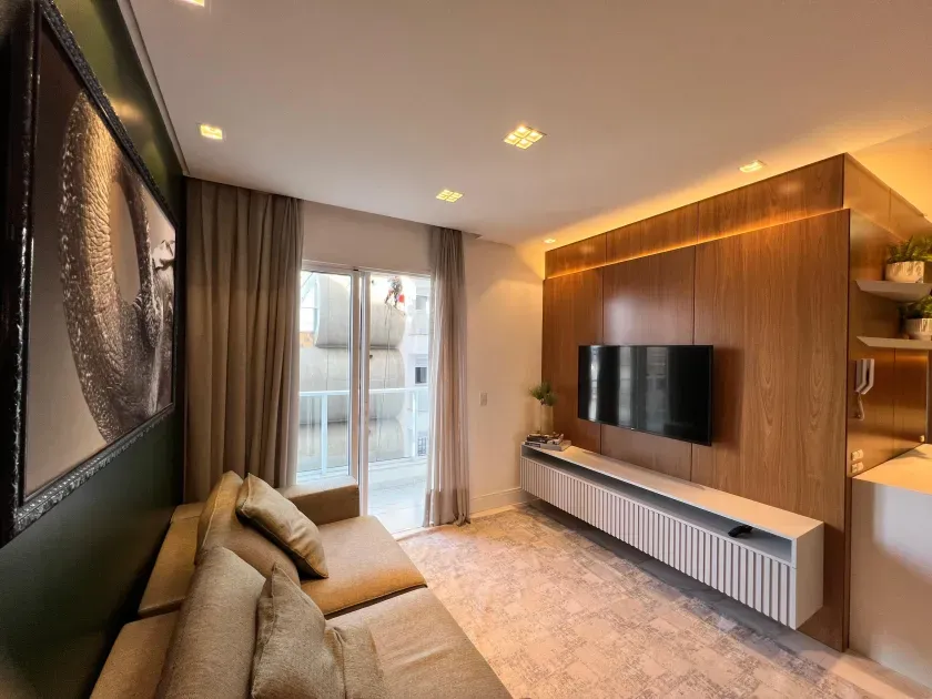 Apartamento com 2 suítes e 1 vaga de garagem na Praia Brava em Itajaí/SC — foto 1