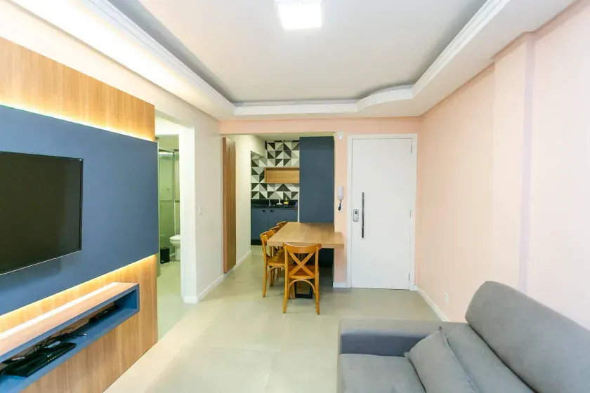 Apartamento com 2 dormitórios e 1 vaga no Centro de Balneário Camboriú/SC — foto 2