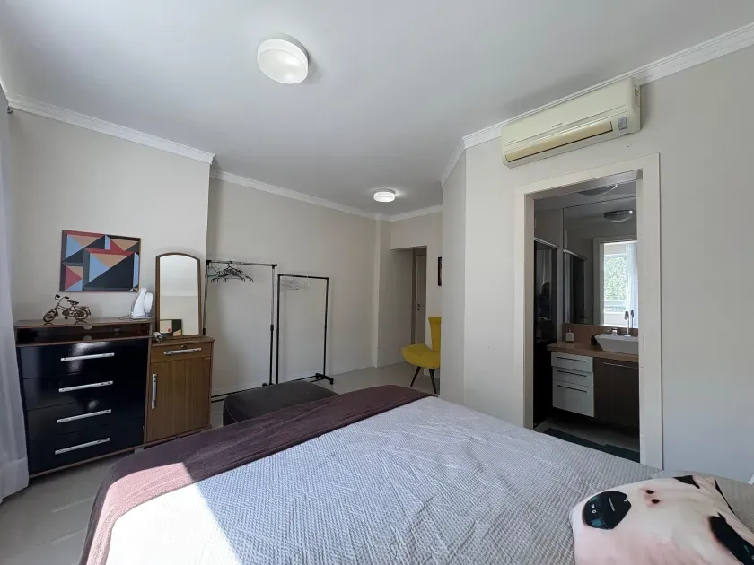 Apartamento mobiliado na Praia Brava com 1 suíte, 2 demi-suítes e 2 vagas de garagem em Itajaí/SC — foto 8