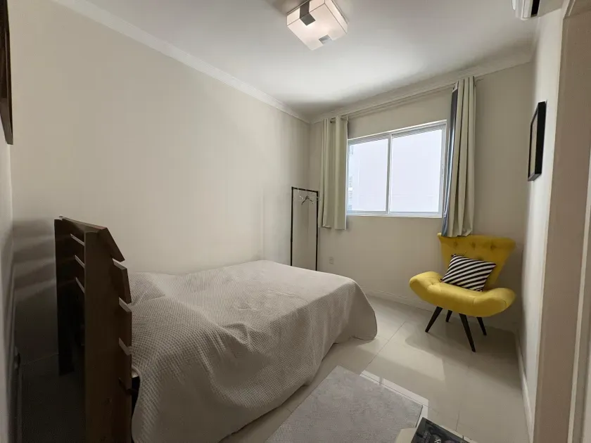 Apartamento mobiliado na Praia Brava com 1 suíte, 2 demi-suítes e 2 vagas de garagem em Itajaí/SC — foto 11