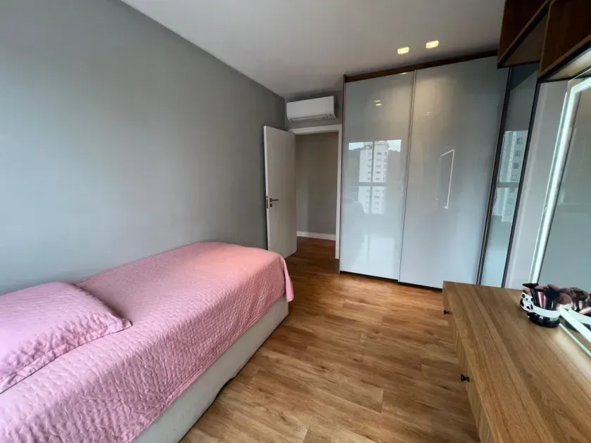 Apartamento com 3 suítes e 2 vagas de garagem Bairro Pioneiros em Balneário Camboriú/SC — foto 14