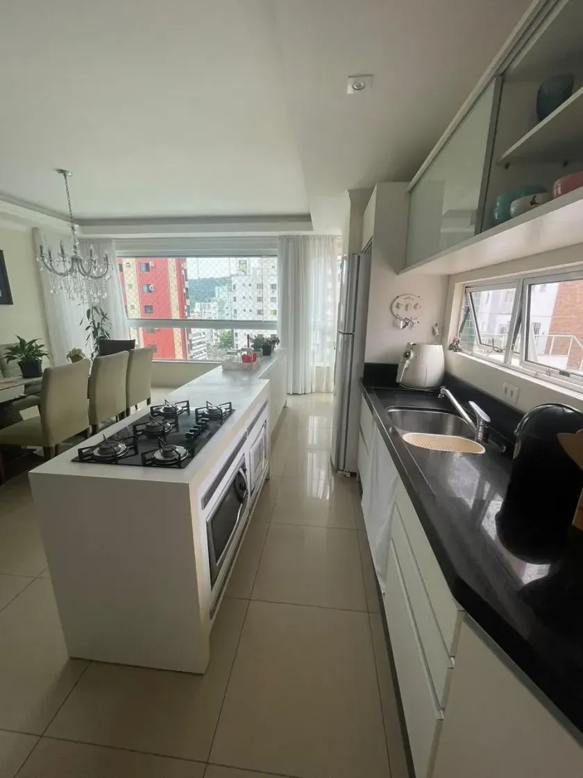 Apartamento com 3 suítes sendo 2 demi e 2 vagas de garagem em Balneário Camboriú/SC — foto 8