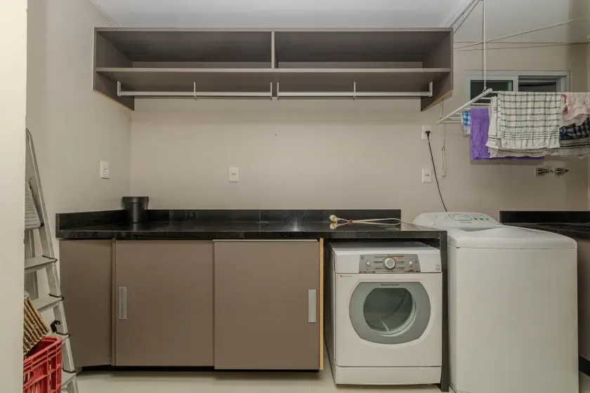 Apartamento de 3 suites e 1 vaga de garagem frente mar em Balneário Camboriú/SC — foto 28