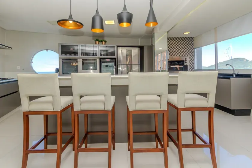 Apartamento de 3 suites e 1 vaga de garagem frente mar em Balneário Camboriú/SC — foto 11