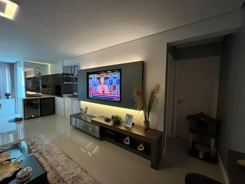 Apartamento alto padrão com 3 suítes e 3 vagas de garagem em Balneário Camboriú/SC — foto 2