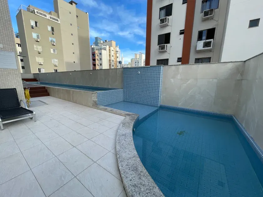 Apartamento duplex finamente mobiliado 3 suítes e 2 vagas no Centro de Balneário Camboriú/SC — foto 51