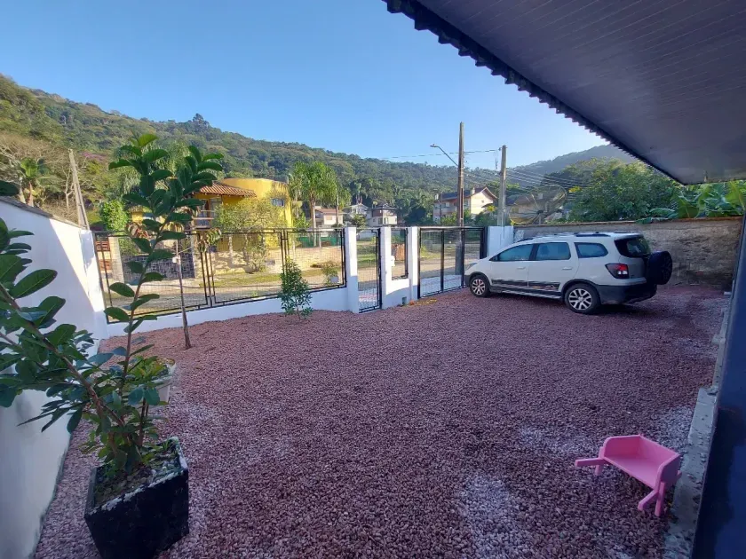 Casa container com 3 dormitórios sendo 1 suíte e 4 vagas Estaleirinho em Balneário Camboriú/SC — foto 7