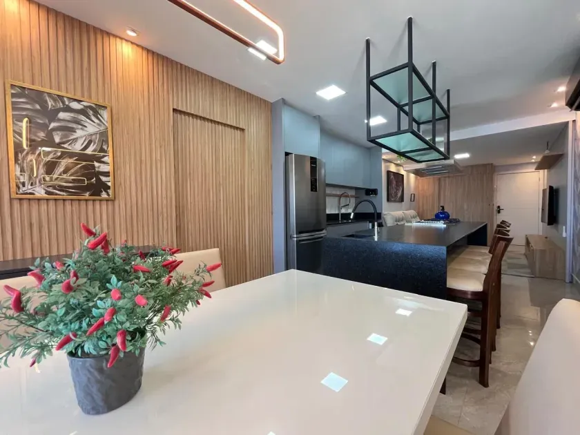 Apartamento mobiliado com 3 dormitórios sendo 2 suítes e 2 vagas de garagem em Itajaí — foto 4