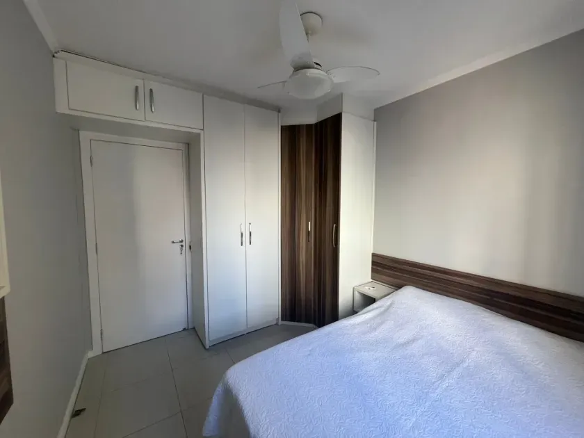 Apartamento Mobiliado com 1 dormitórios sendo 1 vagas de garagem em Balneário Camboriú — foto 7