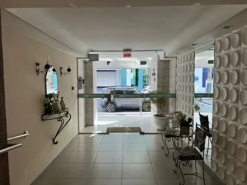 Apartamento Mobiliado com 1 dormitórios sendo 1 vagas de garagem em Balneário Camboriú — foto 10