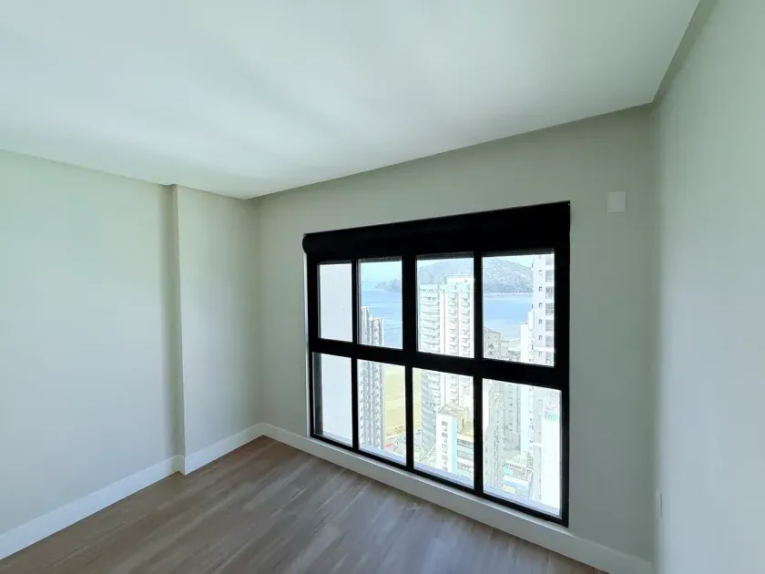 Apartamento sem mobilia com 4 dormitórios sendo 4 suítes e 4 vagas de garagem em Balneário Camboriú — foto 13