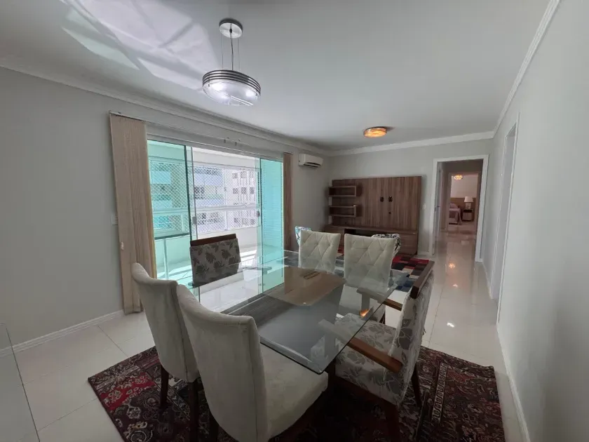 Apartamento mobiliado com 3 dormitórios sendo 2 suítes e 1 vagas de garagem em Balneário Camboriú — foto 3