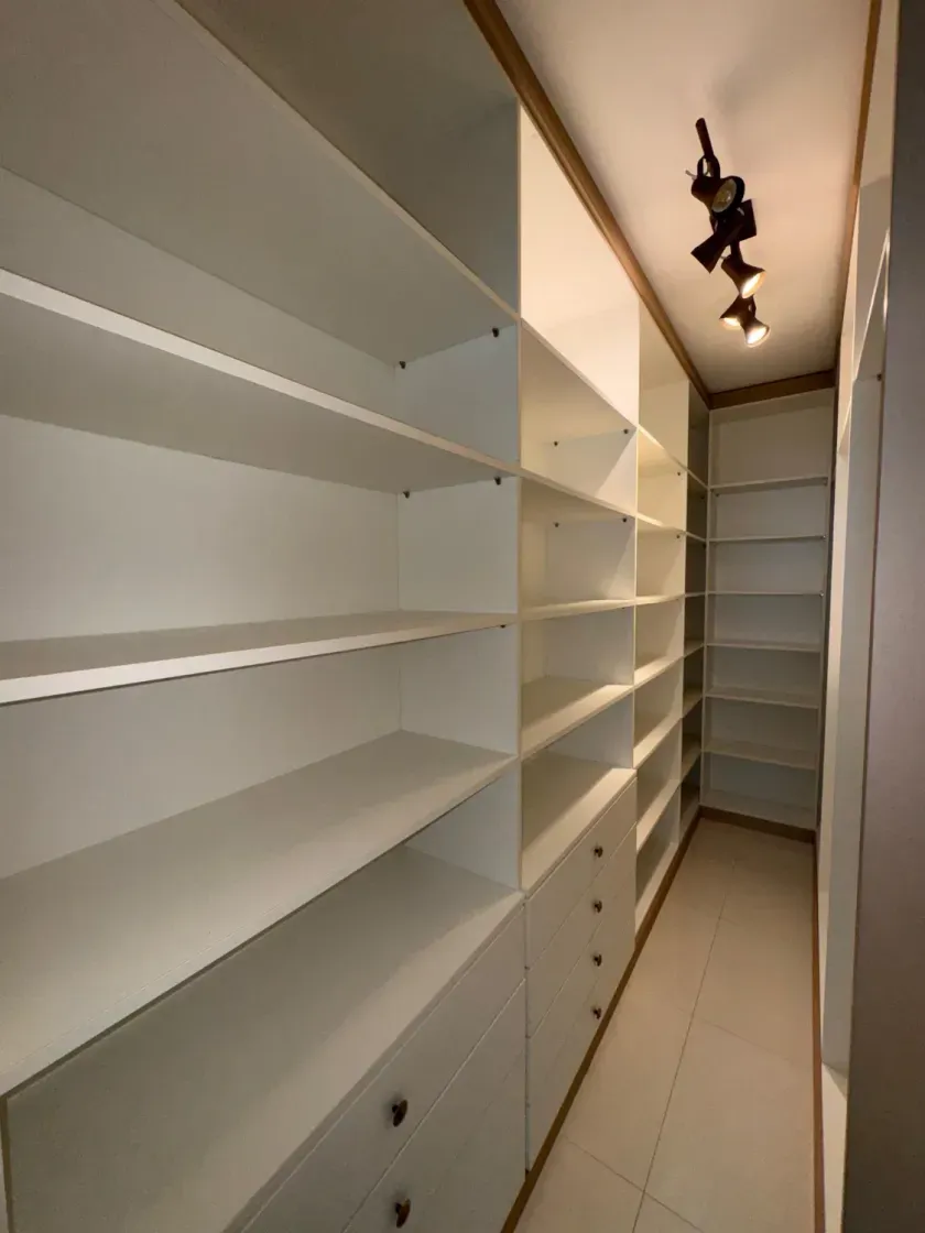 Apartamento mobiliado com 3 dormitórios sendo 2 suítes e 1 vagas de garagem em Balneário Camboriú — foto 19