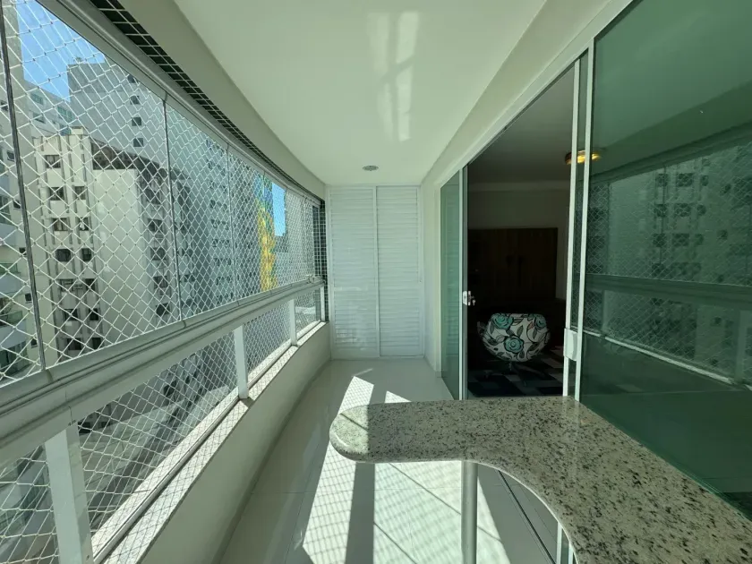 Apartamento mobiliado com 3 dormitórios sendo 2 suítes e 1 vagas de garagem em Balneário Camboriú — foto 33
