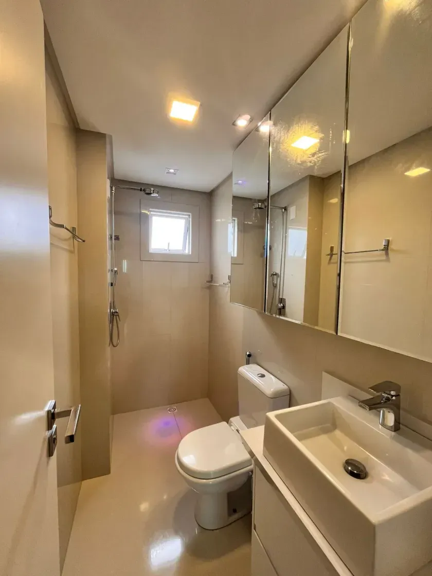 Apartamento com 3 suítes e 3 vagas de garagem no Centro de Balneário Camboriú/SC — foto 11