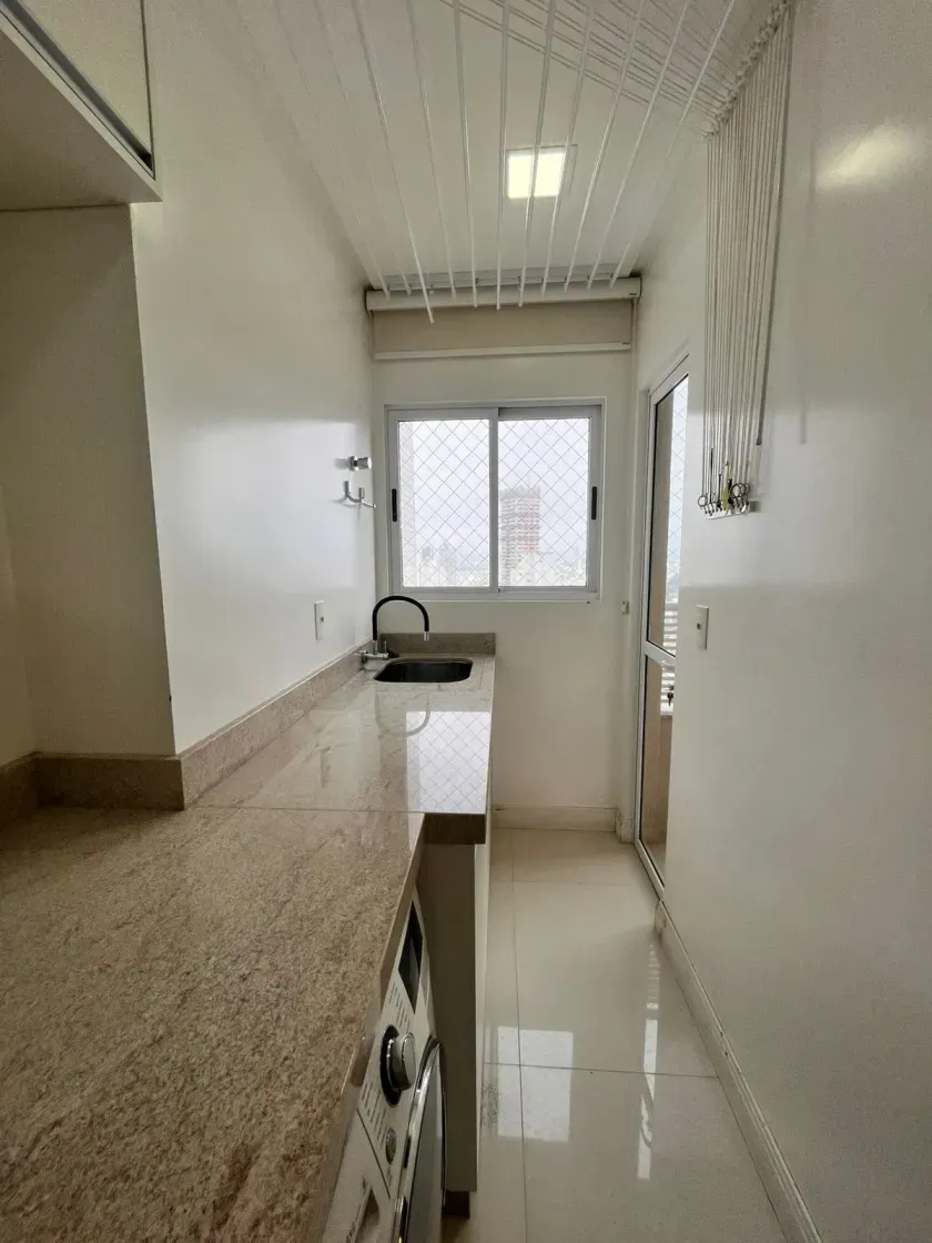 Apartamento com 3 suítes e 3 vagas de garagem no Centro de Balneário Camboriú/SC — foto 24