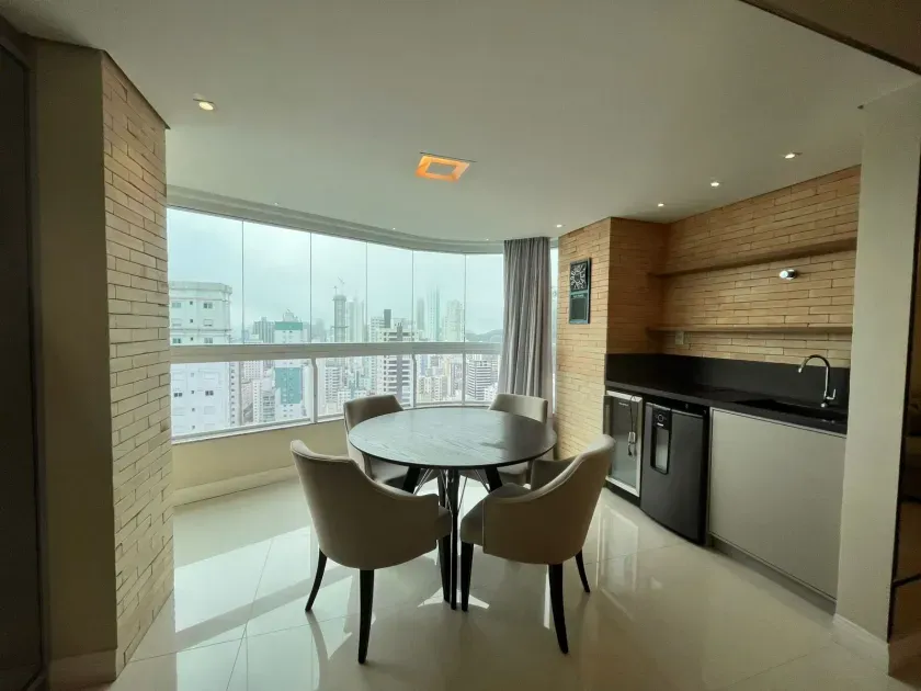 Apartamento com 3 suítes e 3 vagas de garagem no Centro de Balneário Camboriú/SC — foto 34