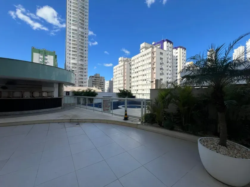 Apartamento mobiliado com 3 dormitórios sendo 3 suítes e 2 vagas de garagem em Balneário Camboriú — foto 23