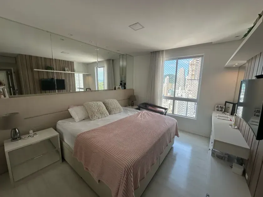 Apartamento mobiliado com 3 dormitórios sendo 3 suítes e 2 vagas de garagem em Balneário Camboriú — foto 5