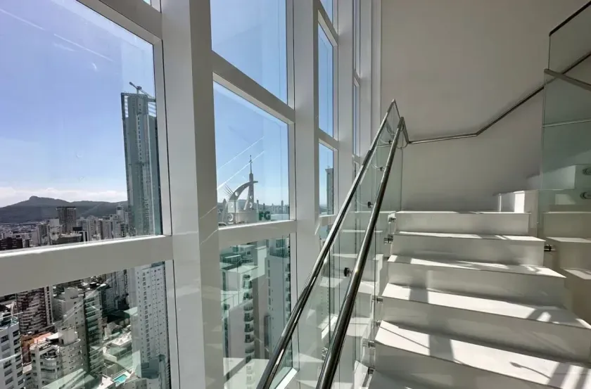 Apartamento Duplex Vista Mar com 4 suítes e 3 vagas de garagem em Balneário Camboriú-SC — foto 5