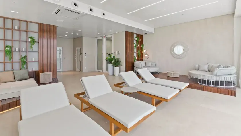 Apartamento frente mar com 4 suítes e 2 vagas de garagem em Balneário Camboriú — foto 34