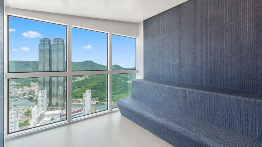 Apartamento frente mar com 4 suítes e 2 vagas de garagem em Balneário Camboriú — foto 39